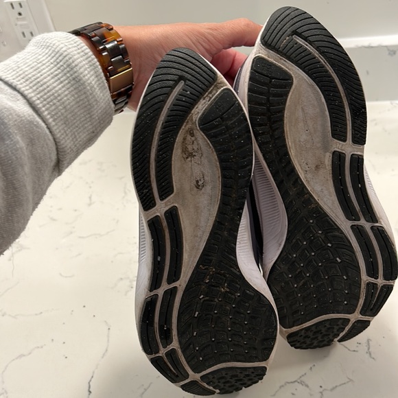 Grey Nike Air Zoom Pegasus - Picture 8 of 9